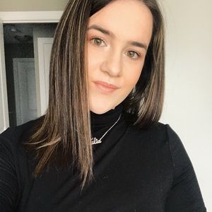 Meet your Posher, Talia